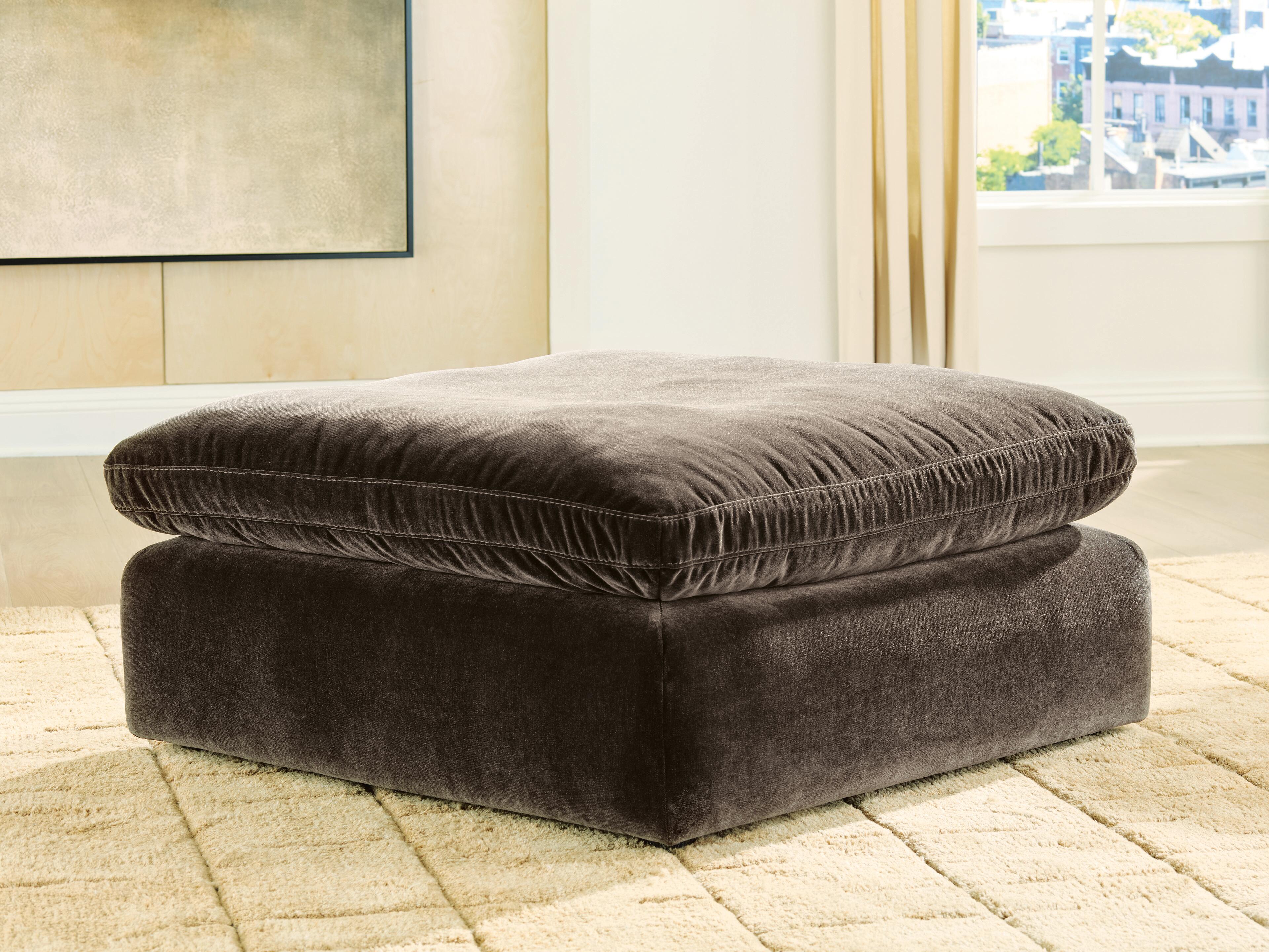 Hoover Furniture Outlet - Ashley Furniture - Maxton Heights Oversized Accent Ottoman - Oversized Accent Ottoman - 6780708