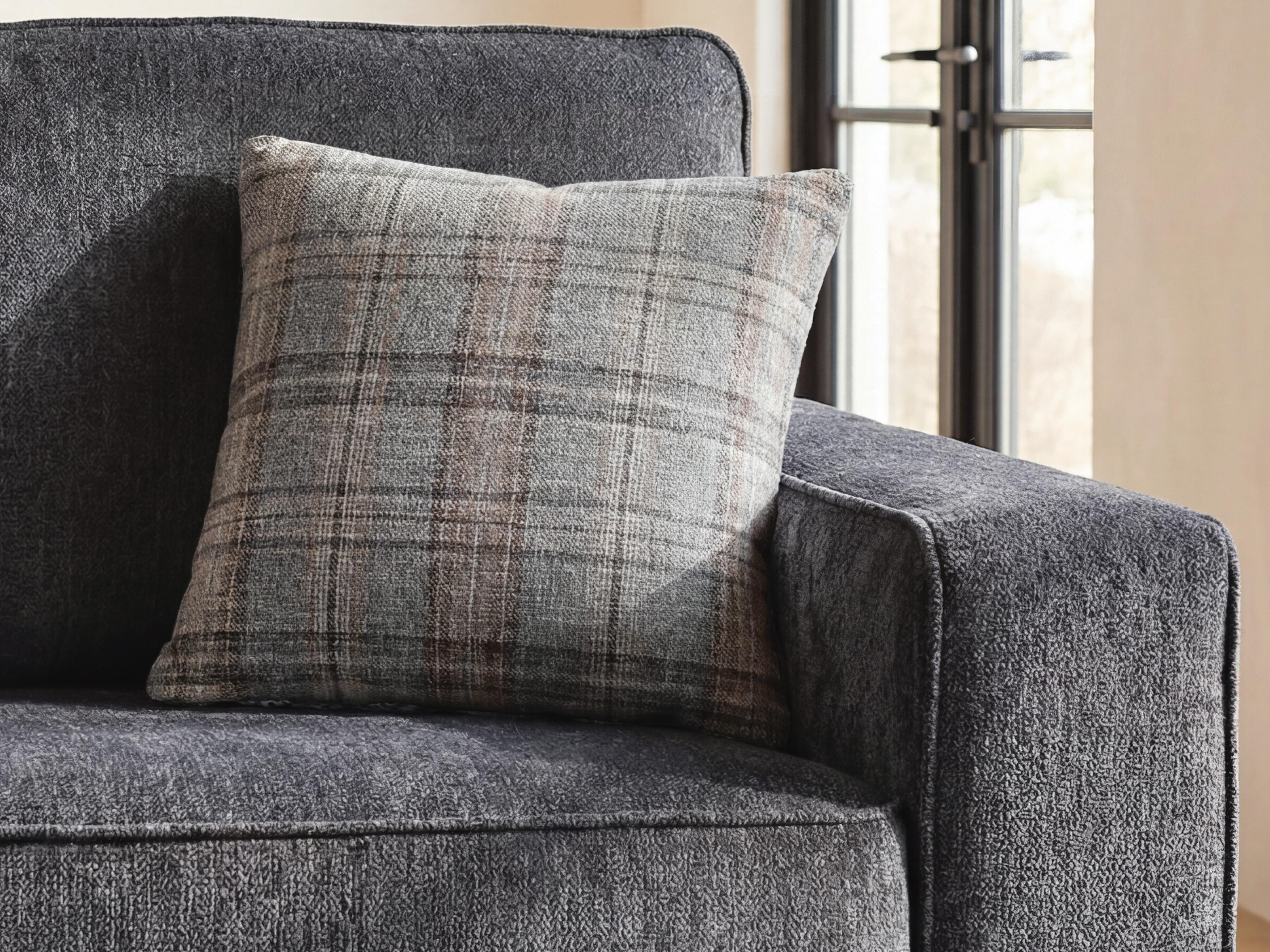 Hoover Furniture Outlet - Ashley Furniture - Dawnworth Pillow (Set of 4) - Pillow (4/CS) - A1001183
