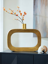 Hoover Furniture Outlet - Ashley Furniture - Lawtonville Vase - Vase - A2000751