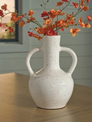 Hoover Furniture Outlet - Ashley Furniture - Dallinworth Vase - Vase - A2000831