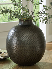 Hoover Furniture Outlet - Ashley Furniture - Woody Vase - Vase - A2000845