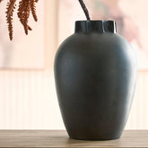 Hoover Furniture Outlet - Ashley Furniture - Kaslett Vase - Vase - A2000950