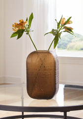 Hoover Furniture Outlet - Ashley Furniture - Capard Vase - Vase - A2900004