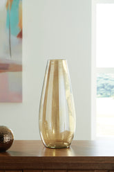 Hoover Furniture Outlet - Ashley Furniture - Rhettman Vase - Vase - A2900005