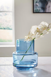 Hoover Furniture Outlet - Ashley Furniture - Bealen Indoor/Outdoor Vase - I/O Vase - A2900012