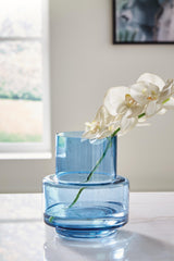 Hoover Furniture Outlet - Ashley Furniture - Bealen Indoor/Outdoor Vase - I/O Vase - A2900012