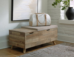 Hoover Furniture Outlet - Ashley Furniture - Gerdanet Storage Bench - Storage Bench - A3000318