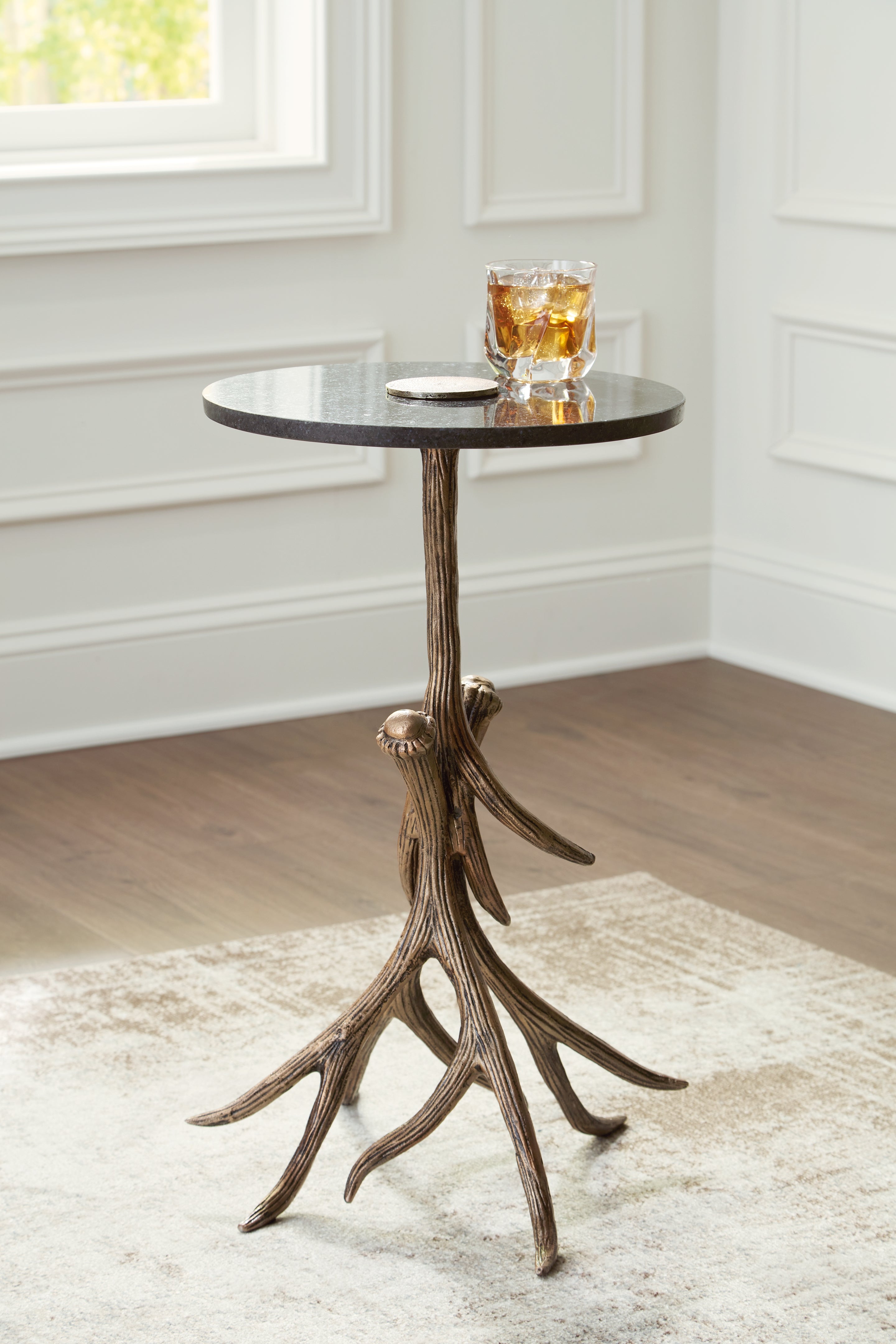 Hoover Furniture Outlet - Ashley Furniture - Lemkins Accent Table - Accent Table - A4000606