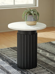 Hoover Furniture Outlet - Ashley Furniture - Wainstone Accent Table - Accent Table - A4000724