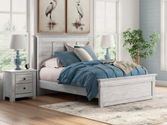 Hoover Furniture Outlet - Ashley Furniture - Makidern Queen Panel Bed - Queen Panel Bed - PCB1171B2