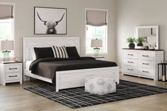 Hoover Furniture Outlet - Ashley Furniture - Gerridan King Panel Bed with Mirrored Dresser and Nightstand - King Panel Bed with Mirrored Dresser and Nightstand - B1190B10