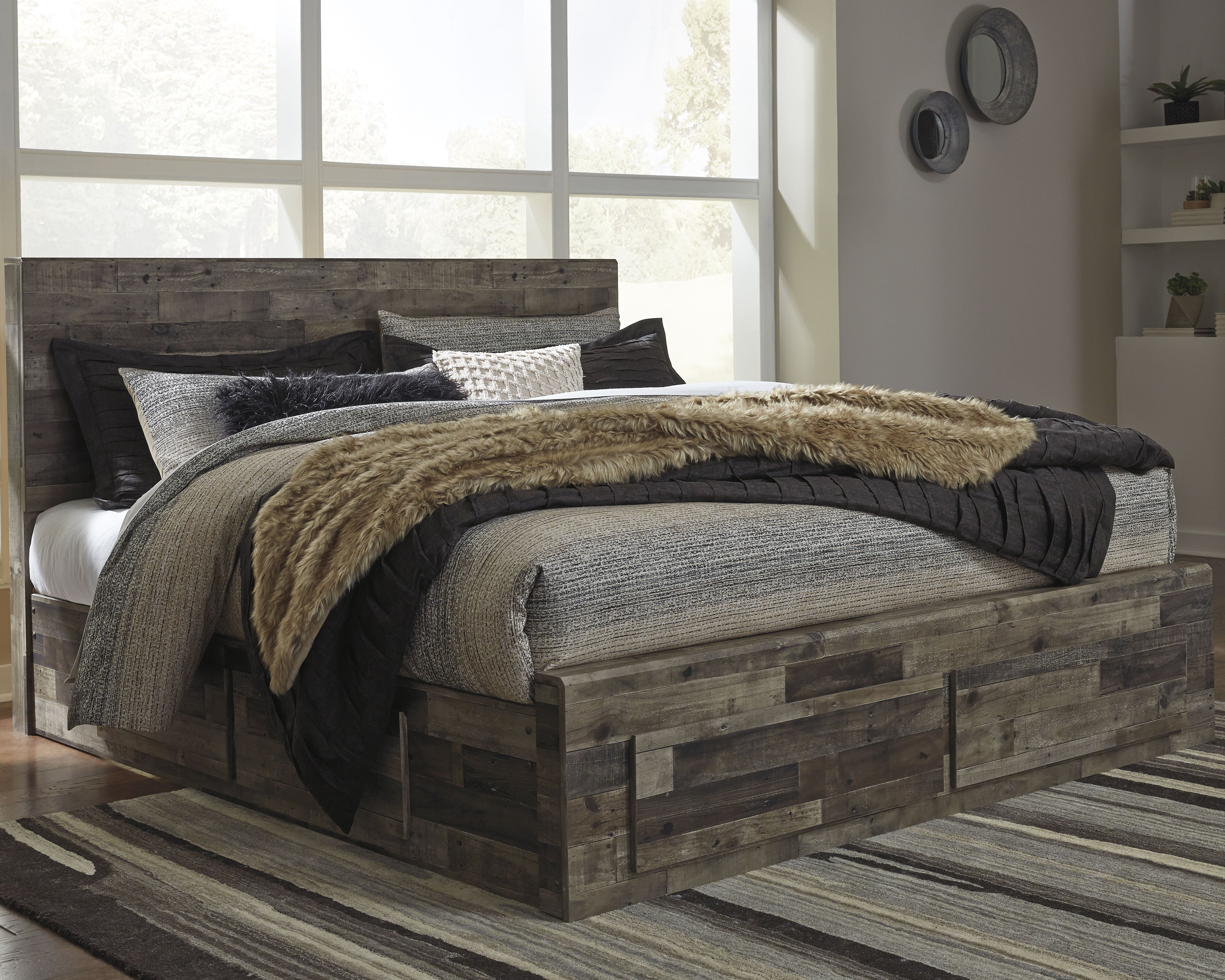 Hoover Furniture Outlet - Ashley Furniture - Derekson King Panel Bed with 4 Storage Drawers - King Panel Bed with 4 Storage Drawers - B200B19