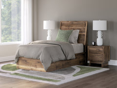 Hoover Furniture Outlet - Ashley Furniture - Chirason Twin Panel Bed - Twin Panel Bed - PCB3367B21
