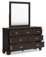 Covetown Queen Panel Bed, Dresser and Mirror