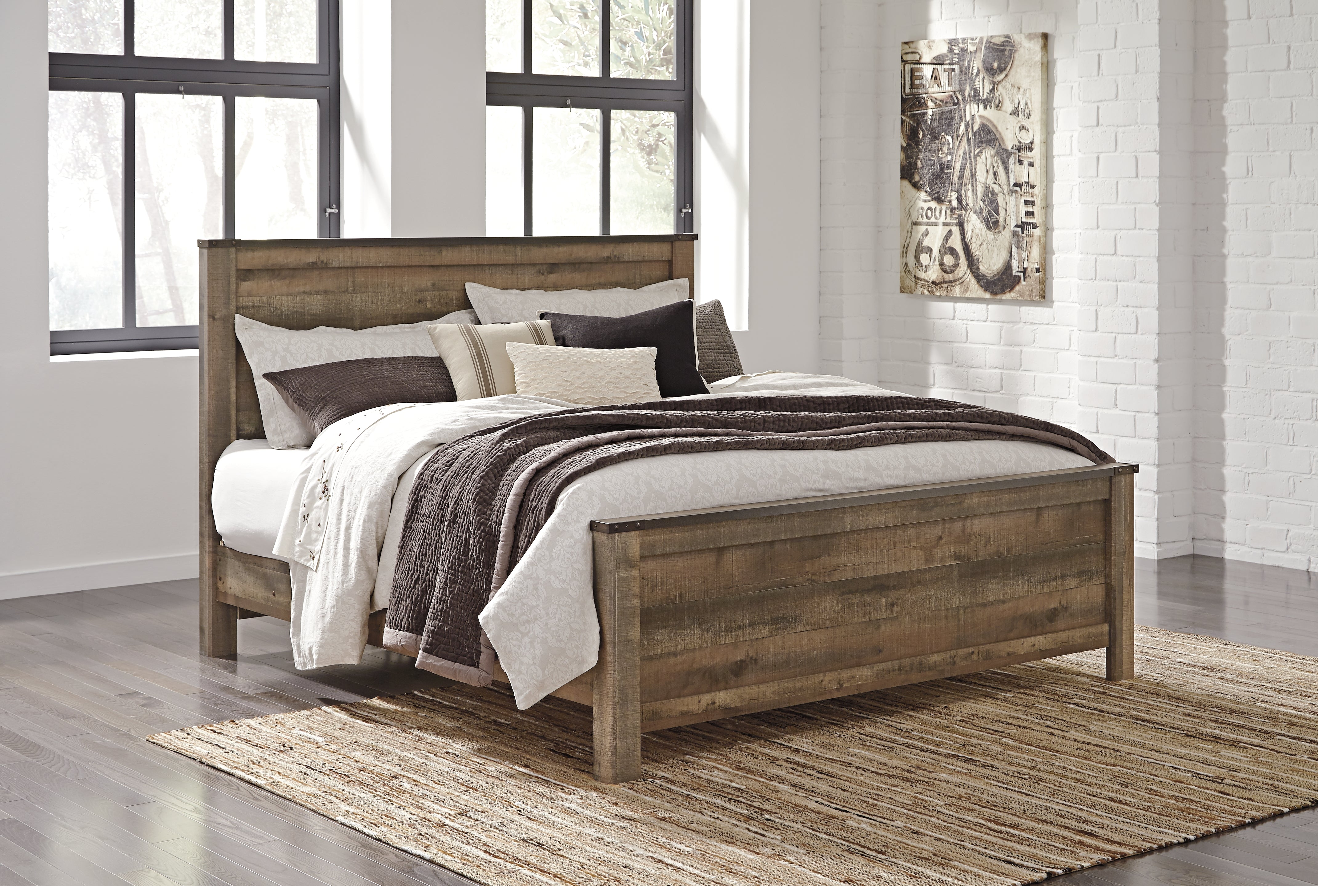 Hoover Furniture Outlet - Ashley Furniture - Trinell King Panel Bed - King Panel Bed - B446B23
