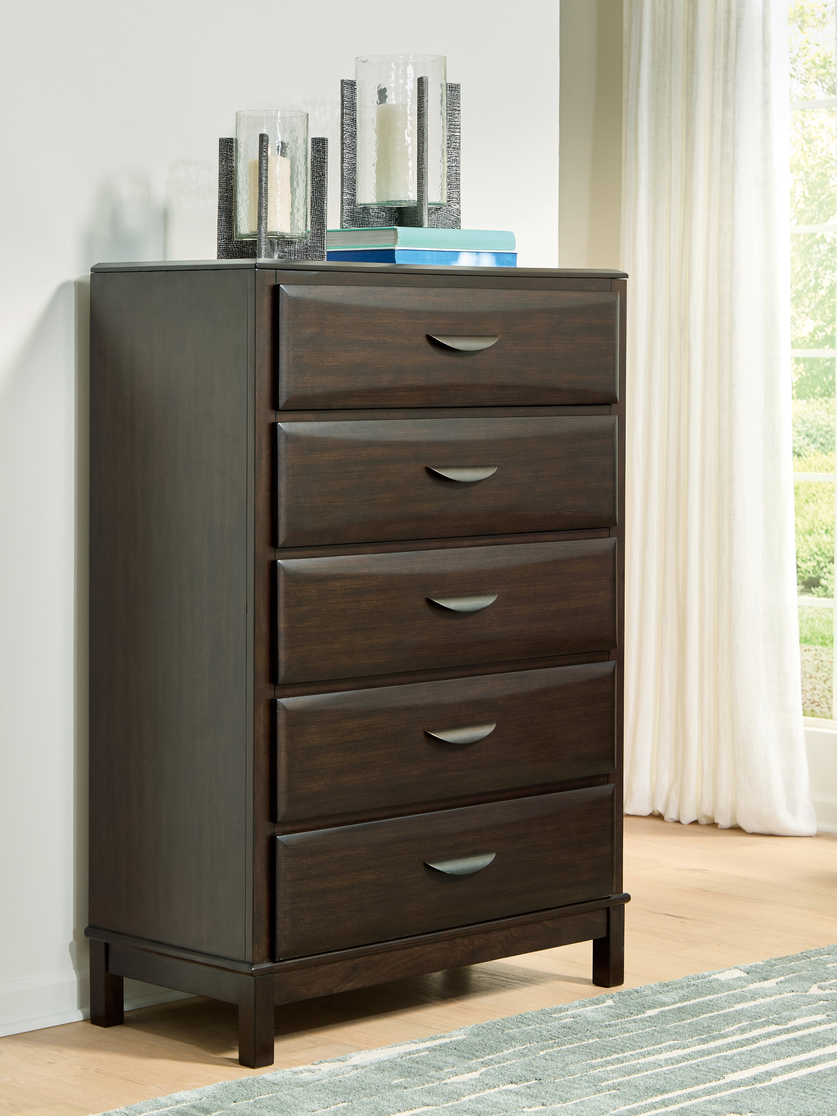 Hoover Furniture Outlet - Ashley Furniture - Vanmore Chest of Drawers - Five Drawer Chest - B479-46