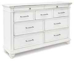 Kanwyn Queen Panel Bed and Dresser