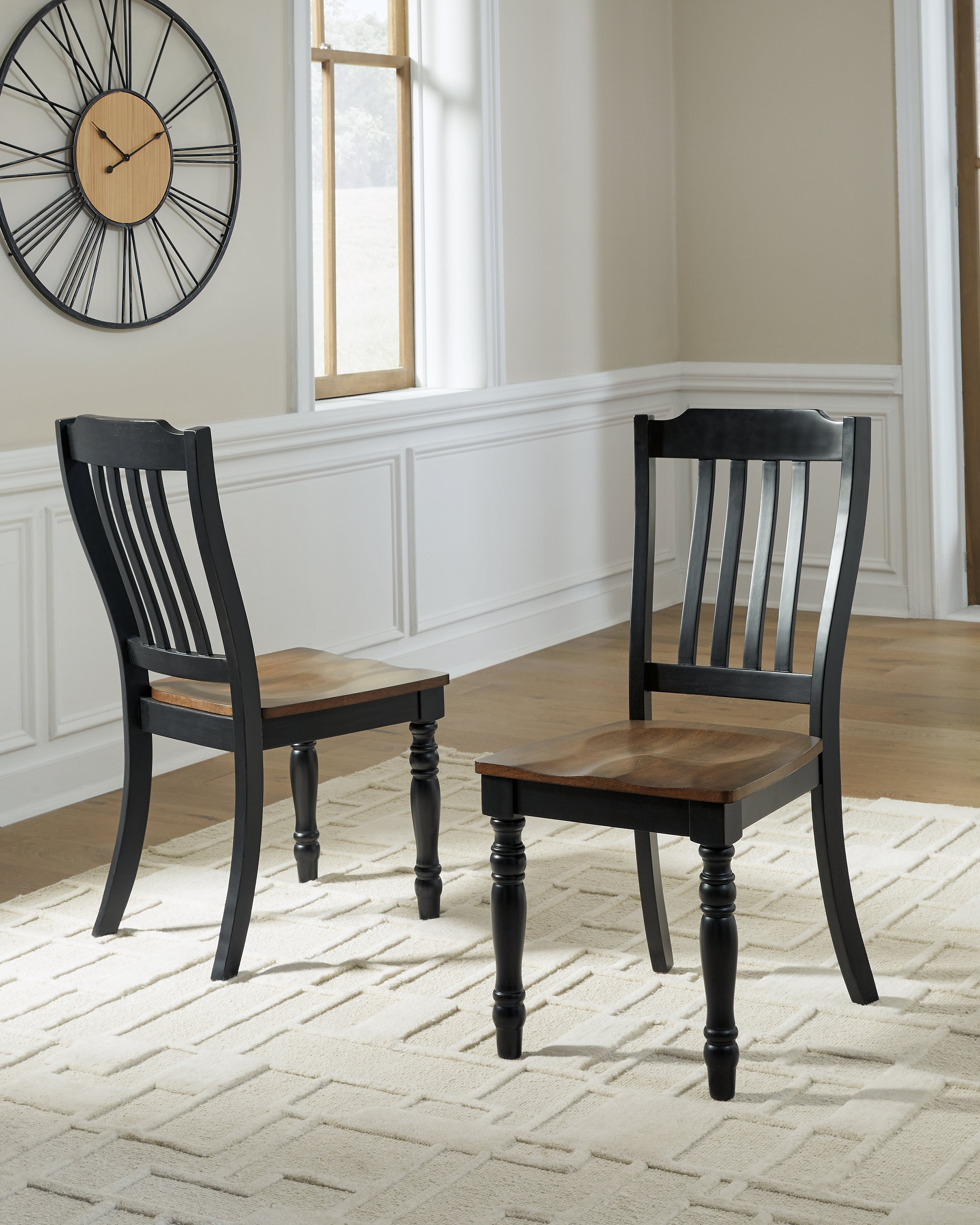 Hoover Furniture Outlet - Ashley Furniture - Clorazi Dining Chair (Set of 2) - Dining Chair (Set of 2) - PCD619-01X2