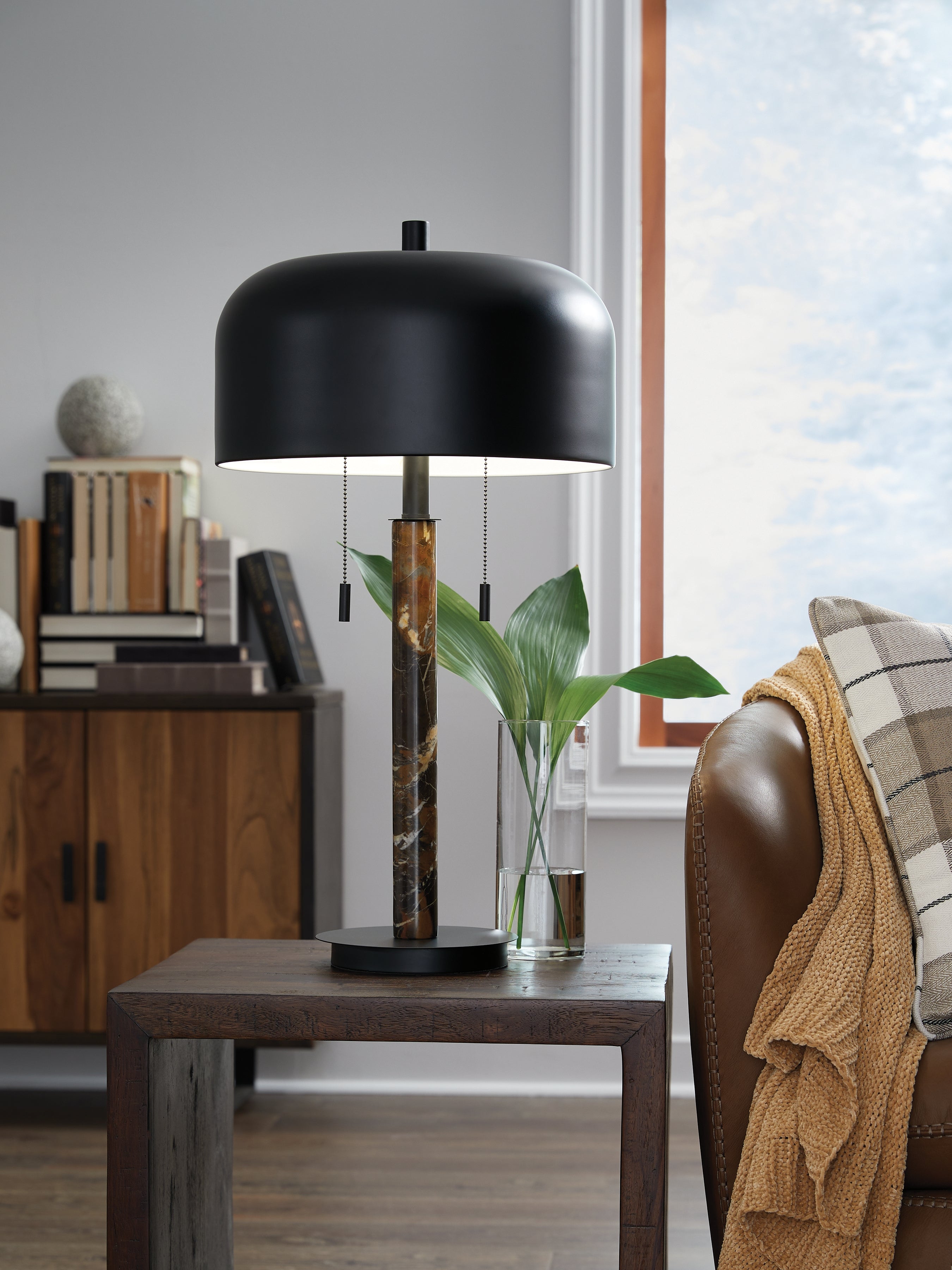 Hoover Furniture Outlet - Ashley Furniture - Alanbert Table Lamp - Metal Table Lamp (1/CN) - L208454