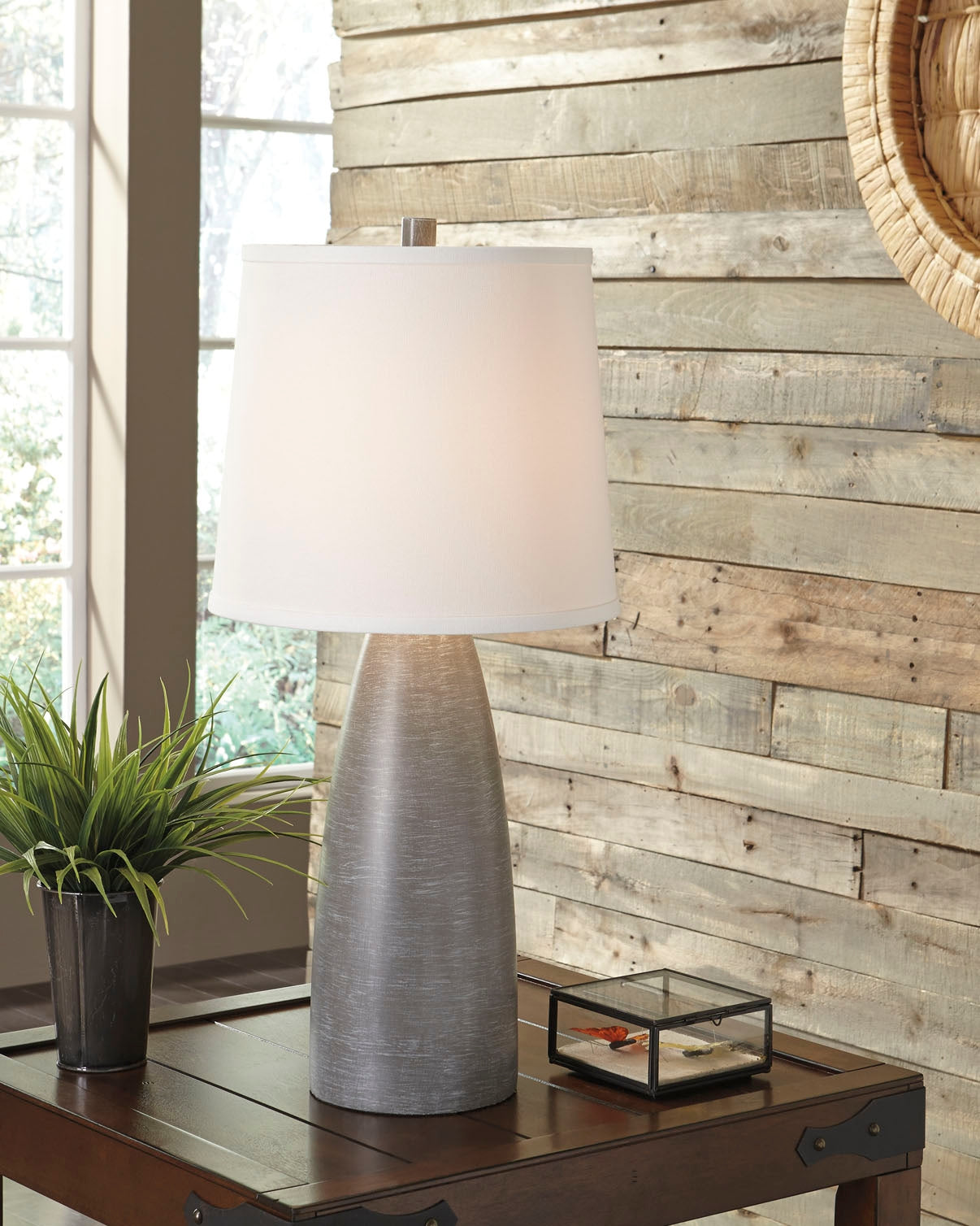 Hoover Furniture Outlet - Ashley Furniture - Shavontae Table Lamp (Set of 2) - Poly Table Lamp (Set of 2) - L243004