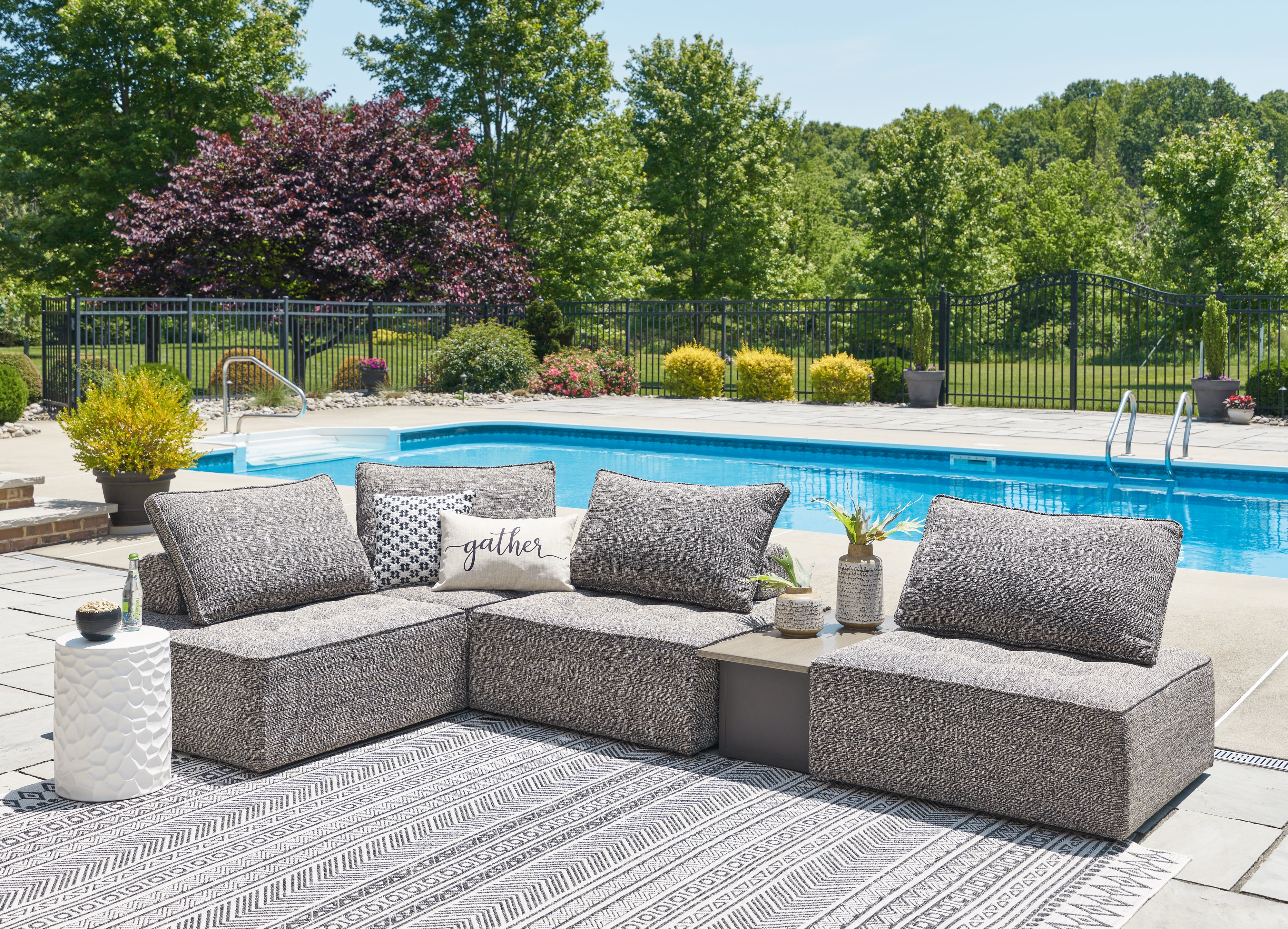 Hoover Furniture Outlet - Ashley Furniture - Bree Zee 5-Piece Outdoor Sectional - 5-Piece Outdoor Sectional - P160P5