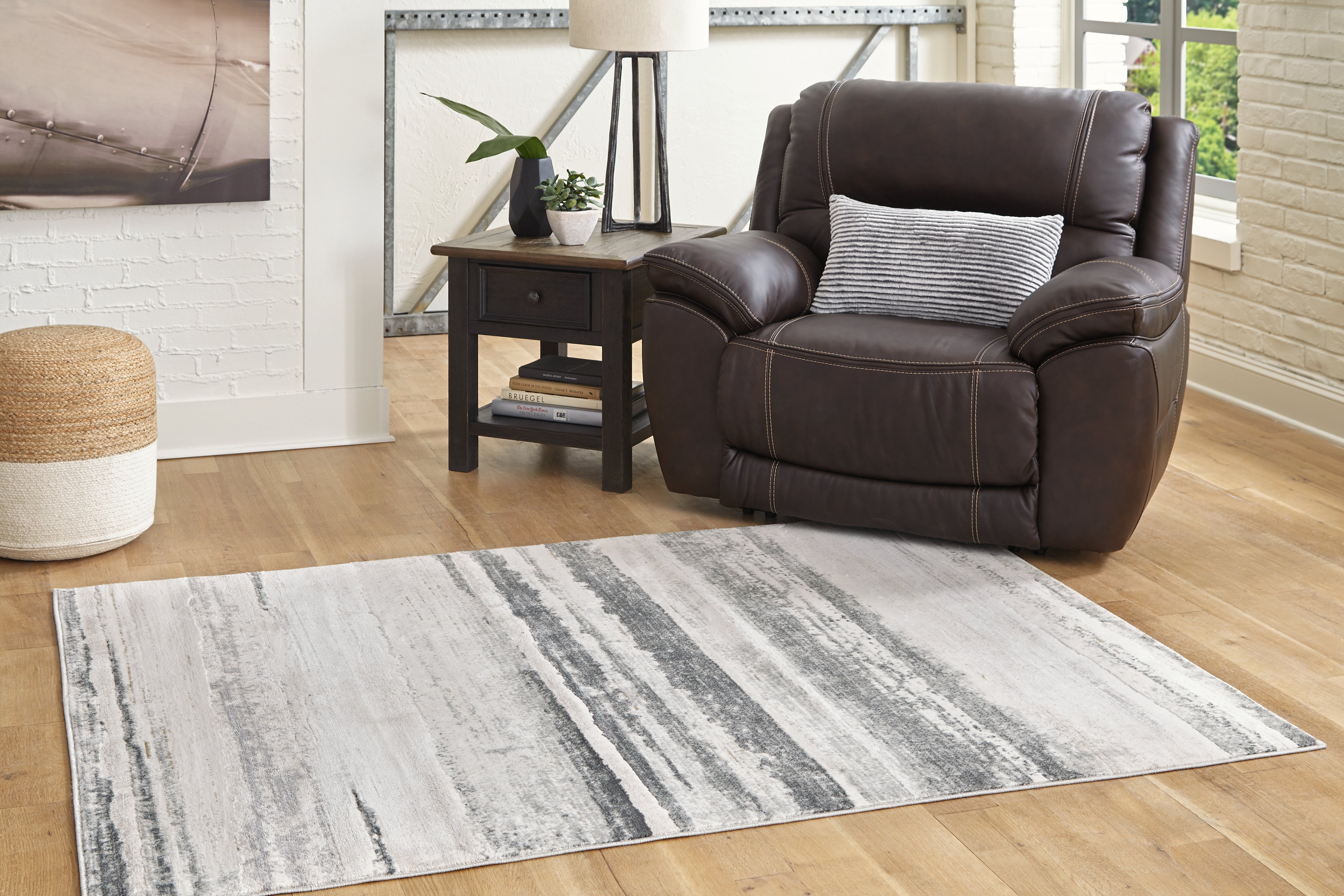 Hoover Furniture Outlet - Ashley Furniture - Abanett 5'3" x 7'3" Rug - 5'3" x 7'3" Rug - R403782