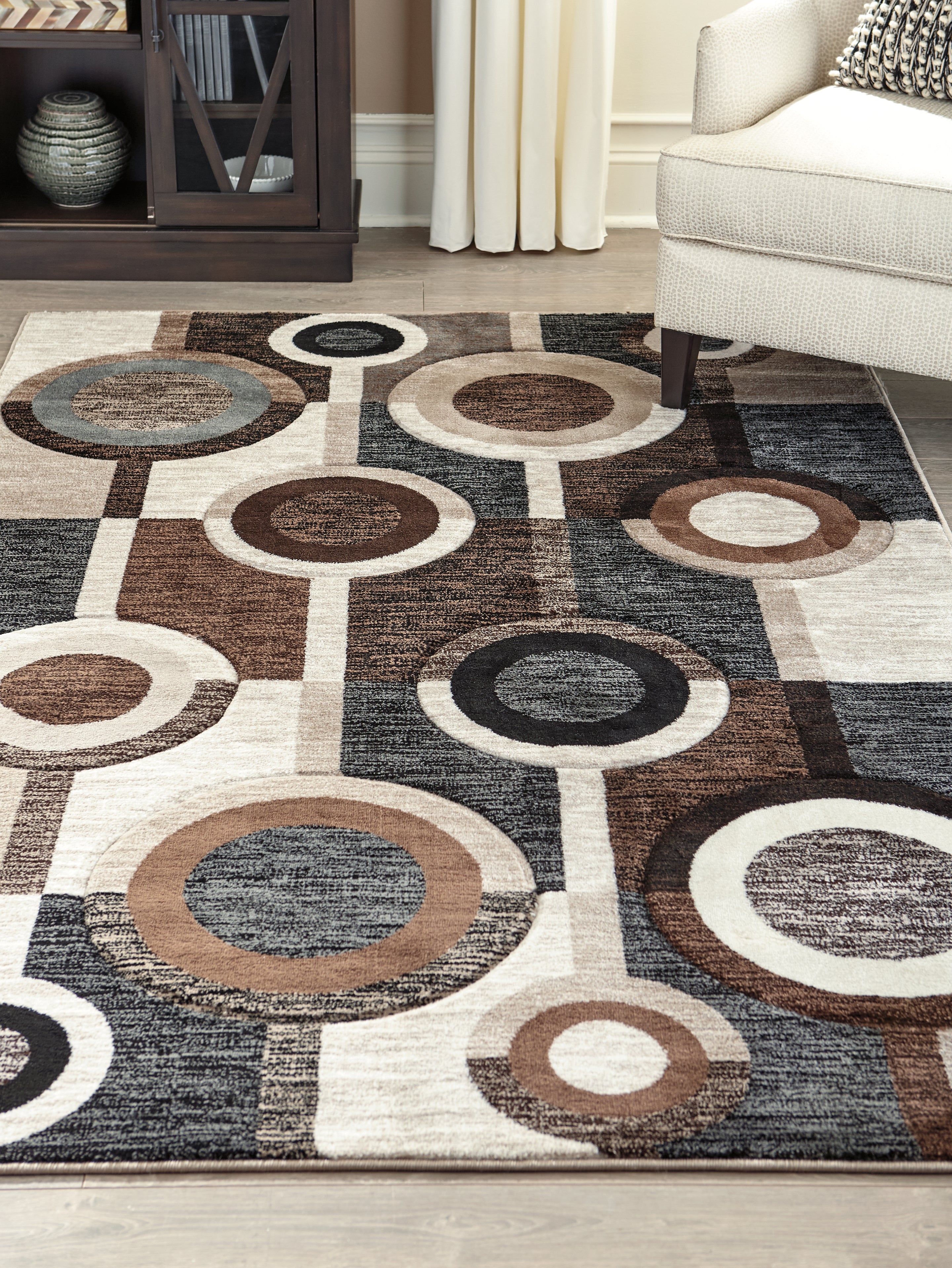 Hoover Furniture Outlet - Ashley Furniture - Guintte 8'2" x 9'6" Rug - 8'2" x 9'6" Rug - R403971