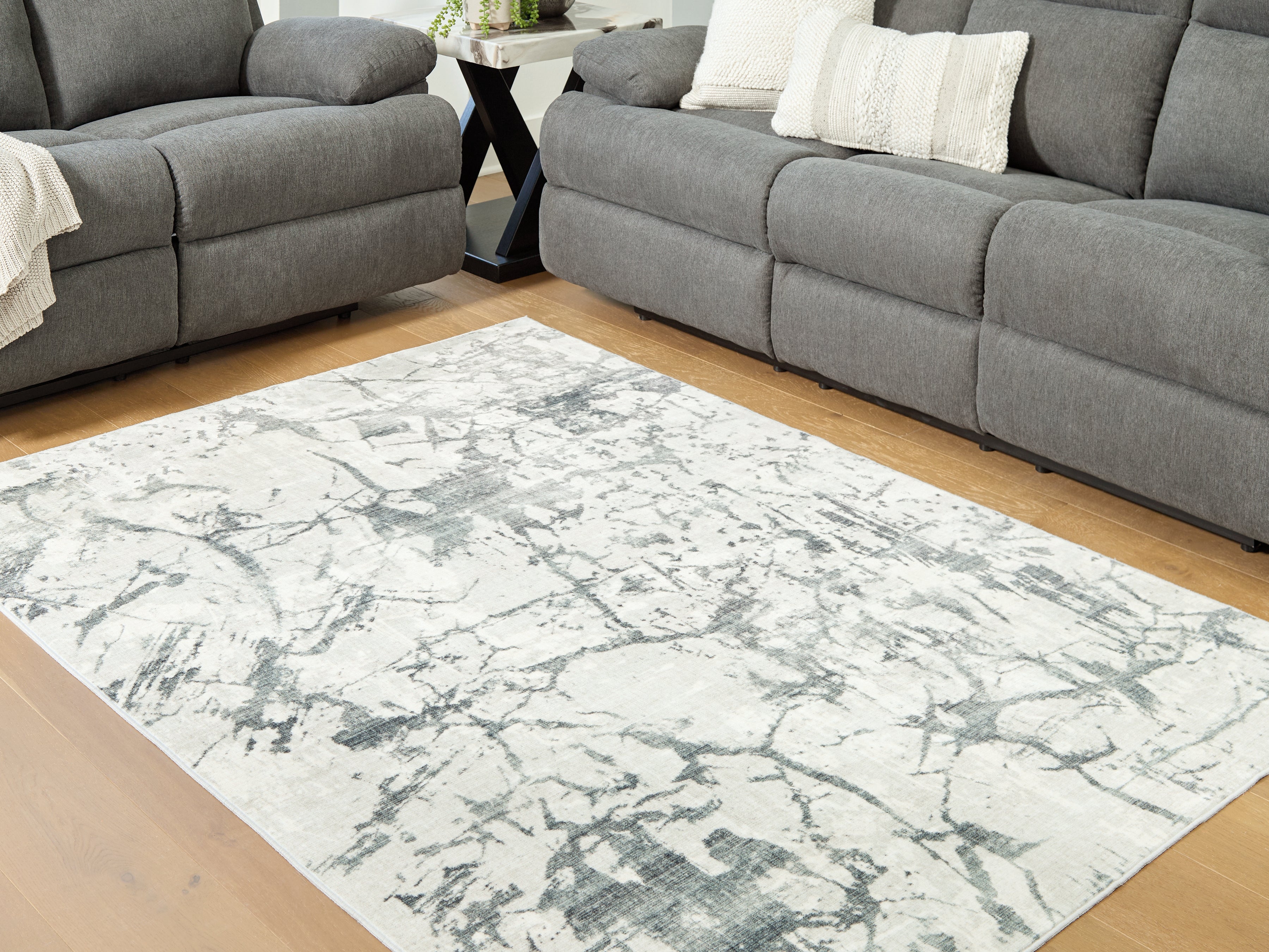 Hoover Furniture Outlet - Ashley Furniture - Tobinbury Washable 5' x 7' Area Rug - Washable 5' x 7' Area Rug - R407422