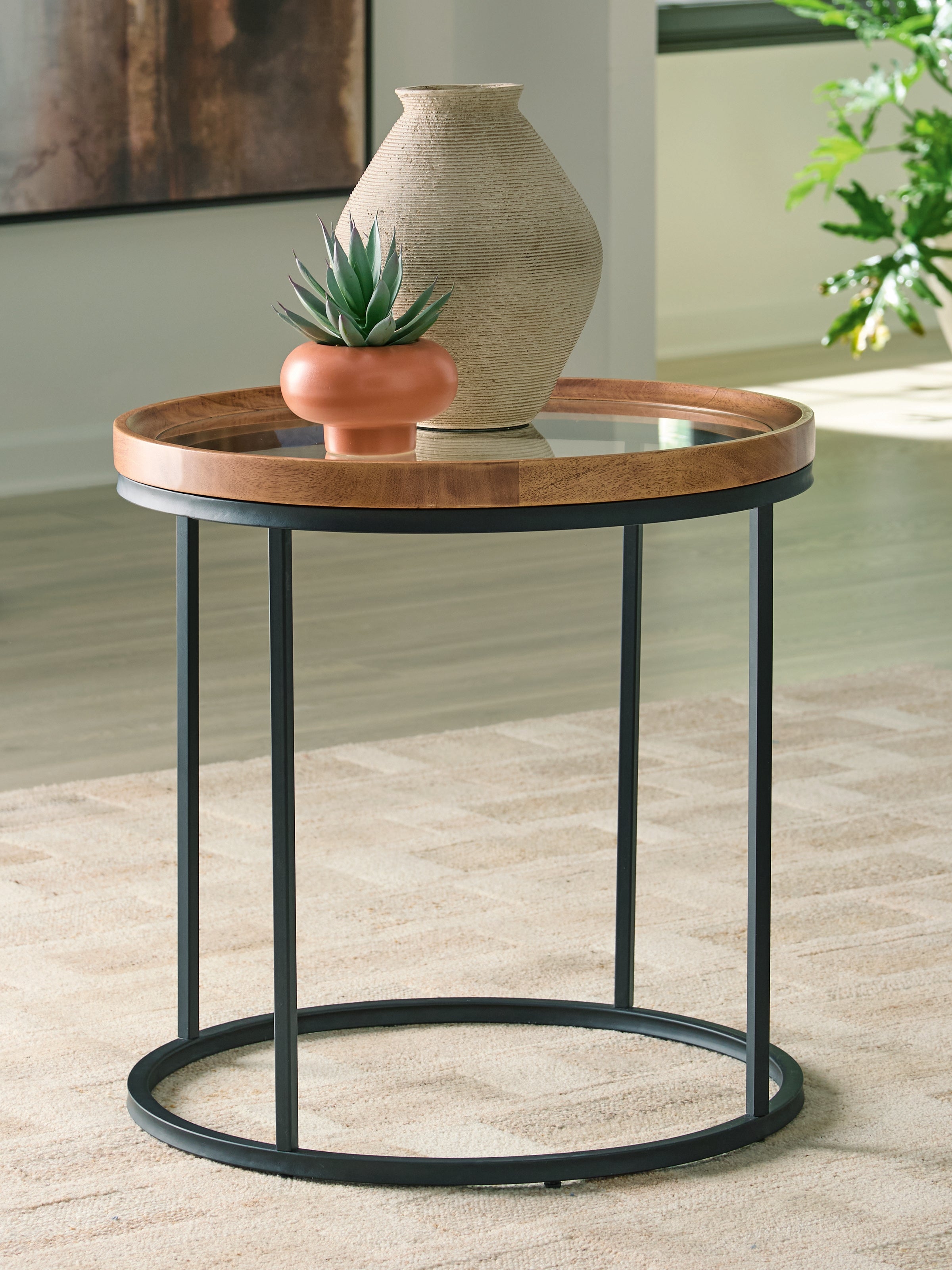Hoover Furniture Outlet - Ashley Furniture - Noraluna End Table - Round End Table - T502-6