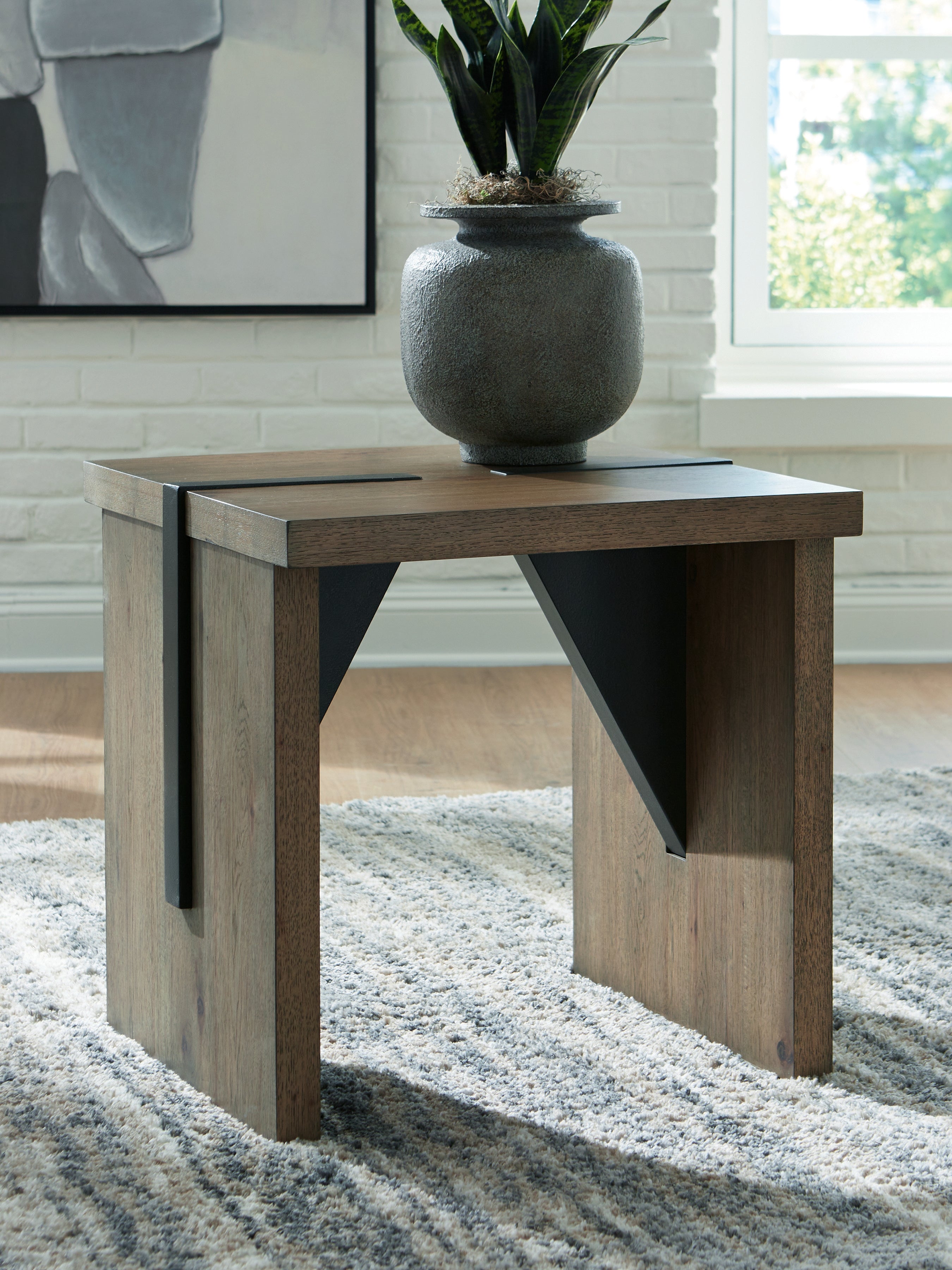 Hoover Furniture Outlet - Ashley Furniture - Kandinew End Table - Square End Table - T554-2