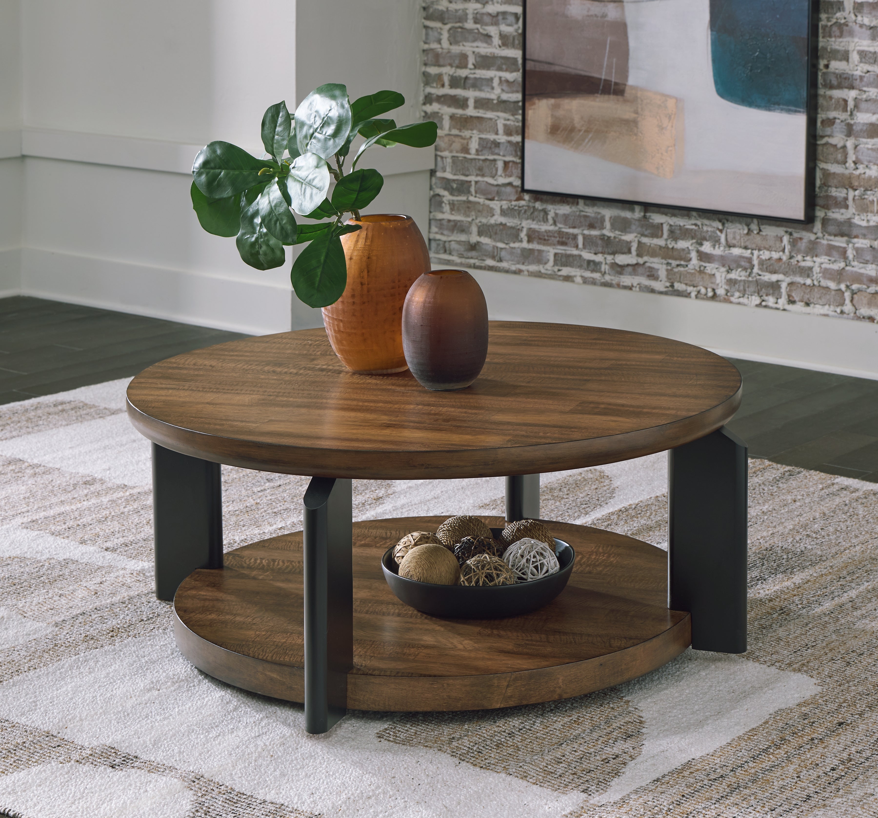 Hoover Furniture Outlet - Ashley Furniture - Kraeburn Coffee Table - Round Cocktail Table - T624-8
