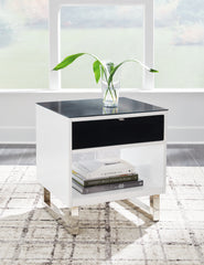 Hoover Furniture Outlet - Ashley Furniture - Gardoni End Table - Rectangular End Table - T756-3