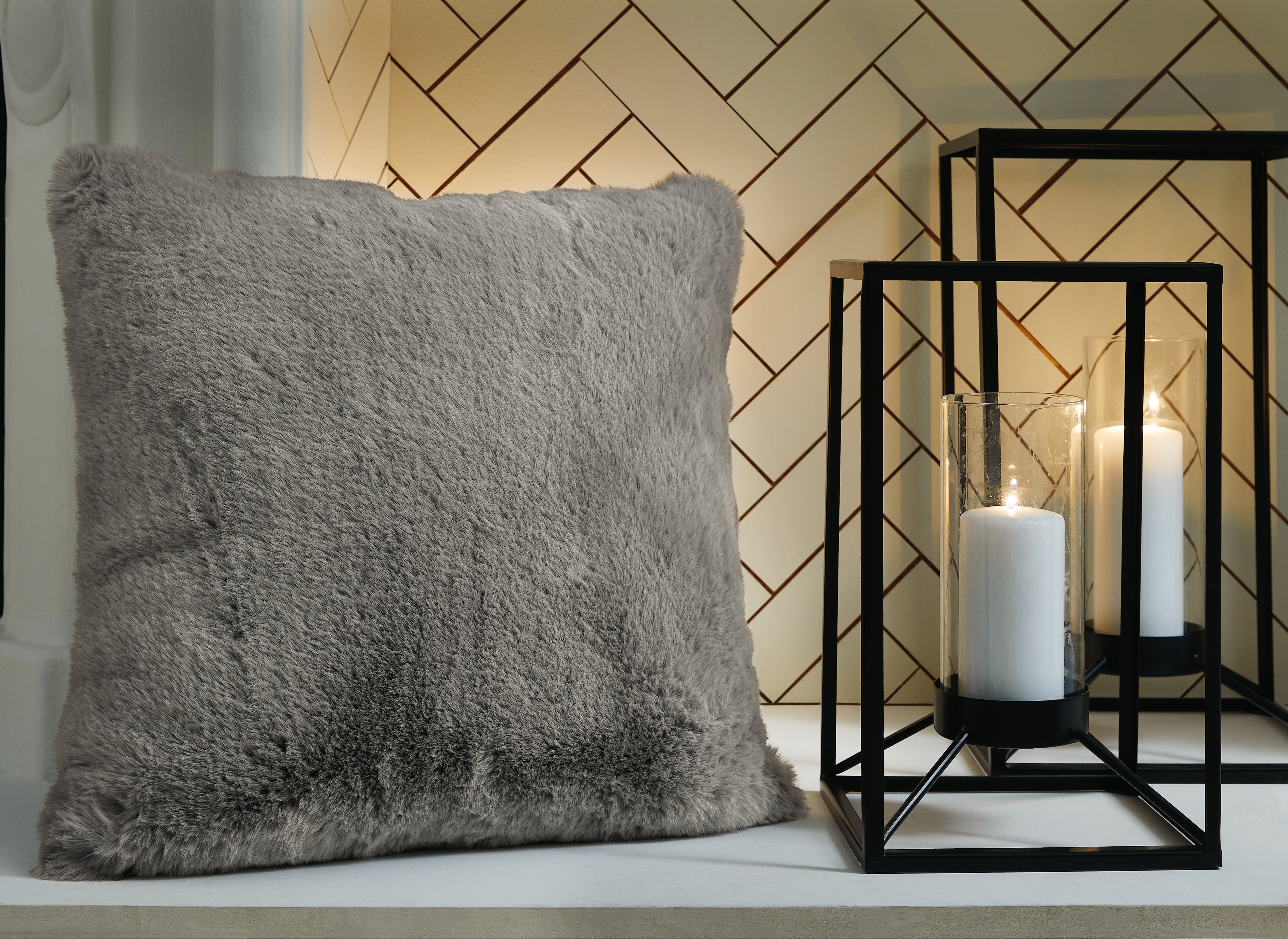 Hoover Furniture Outlet - Ashley Furniture - Gariland Pillow - Pillow / Gray - A1000868P