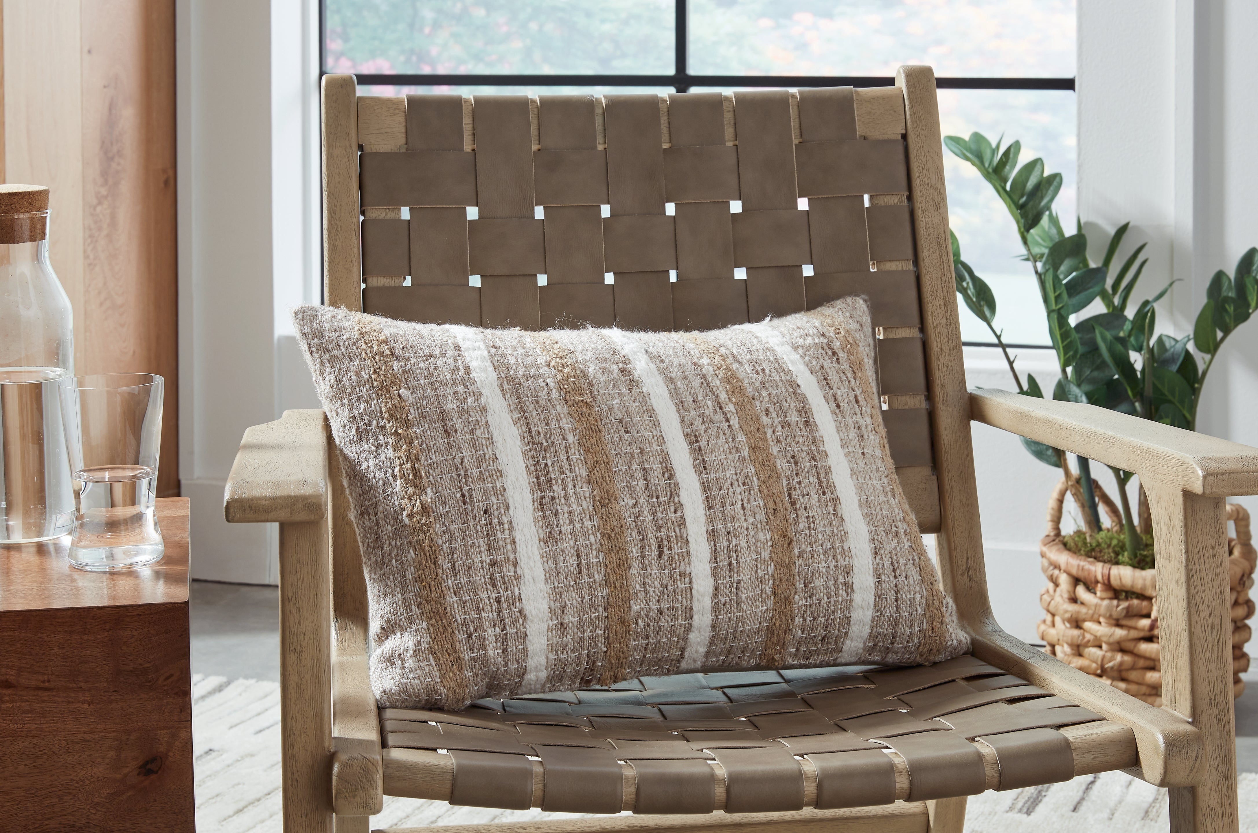 Hoover Furniture Outlet - Ashley Furniture - Benish Pillow - Pillow - A1001047P