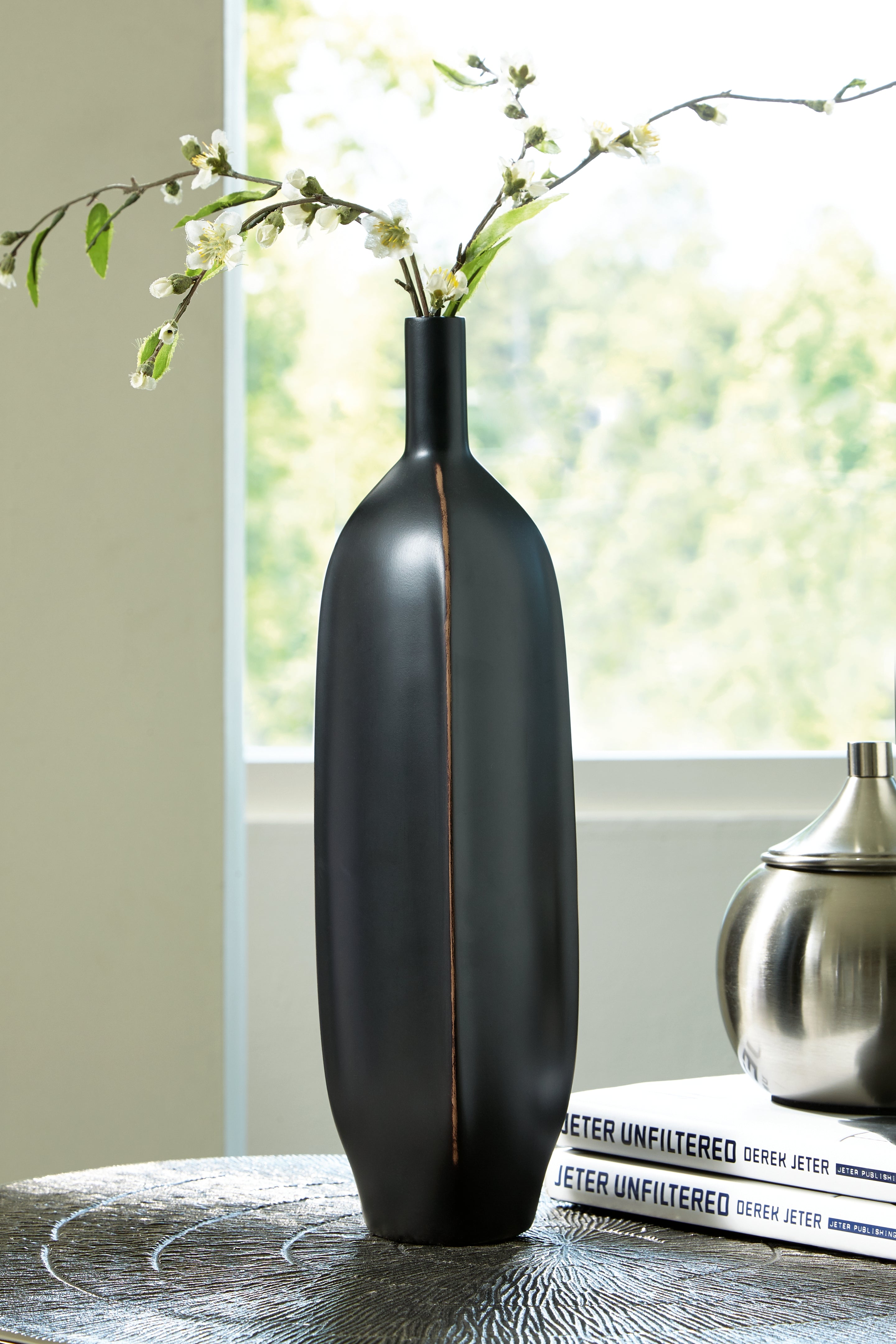 Hoover Furniture Outlet - Ashley Furniture - Rhaveney Vase (Set of 3) - Vase (3/CS) / Black - A2000552
