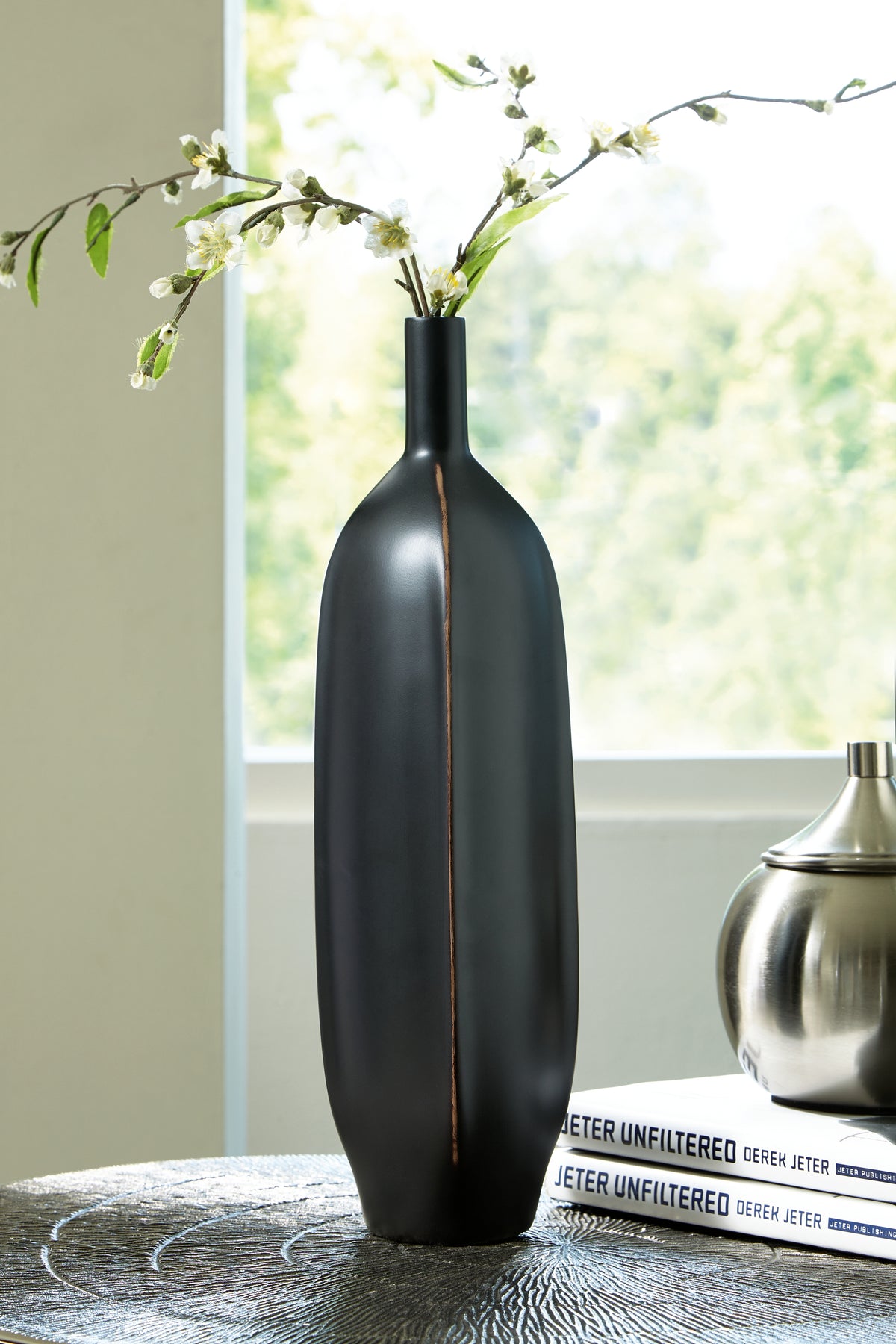 Hoover Furniture Outlet - Ashley Furniture - Rhaveney Vase (Set of 3) - Vase (3/CS) / Black - A2000552