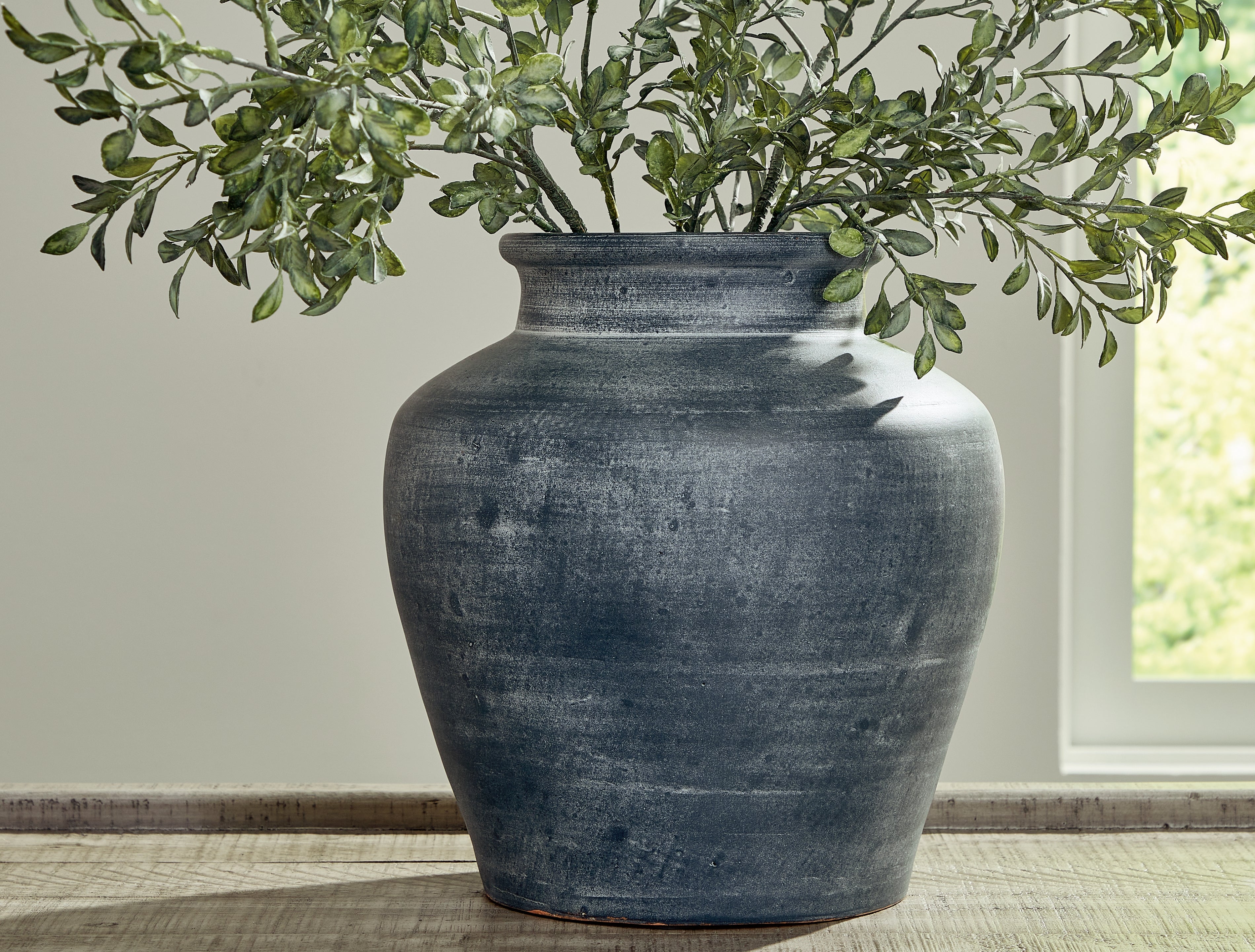 Hoover Furniture Outlet - Ashley Furniture - Meadie Vase - Vase / Distressed Blue - A2000629