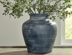 Hoover Furniture Outlet - Ashley Furniture - Meadie Vase - Vase / Distressed Blue - A2000629
