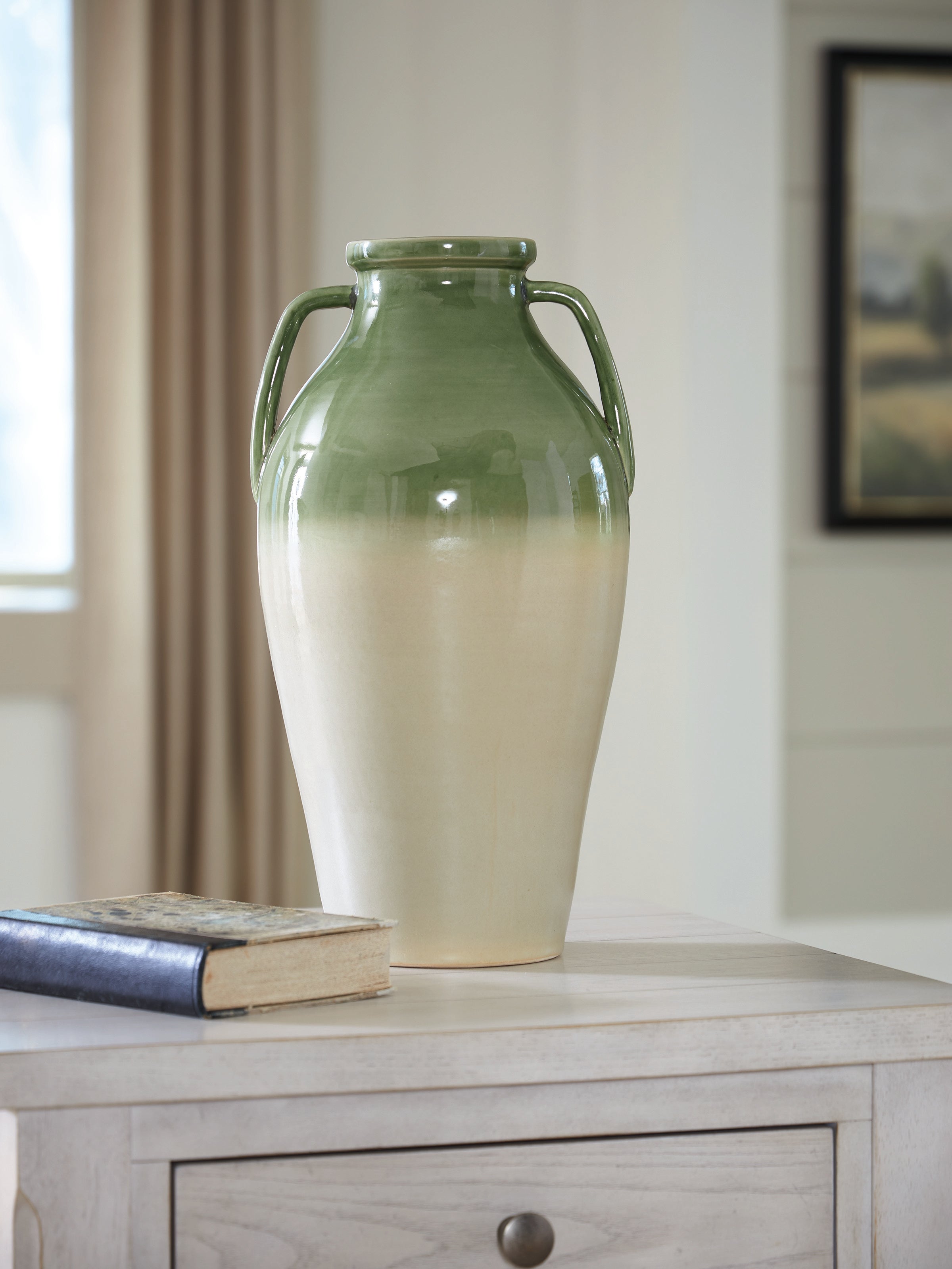 Hoover Furniture Outlet - Ashley Furniture - Andorbury Vase - Vase - A2000914