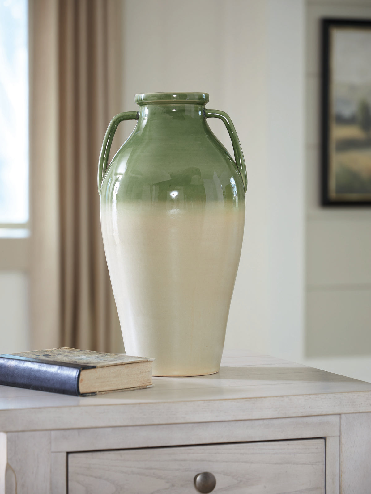 Hoover Furniture Outlet - Ashley Furniture - Andorbury Vase - Vase - A2000914