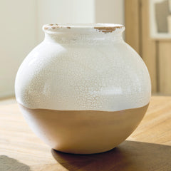 Hoover Furniture Outlet - Ashley Furniture - Vercott Vase - Vase - A2000957