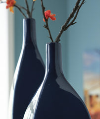 Abtinson Indoor/Outdoor Vase