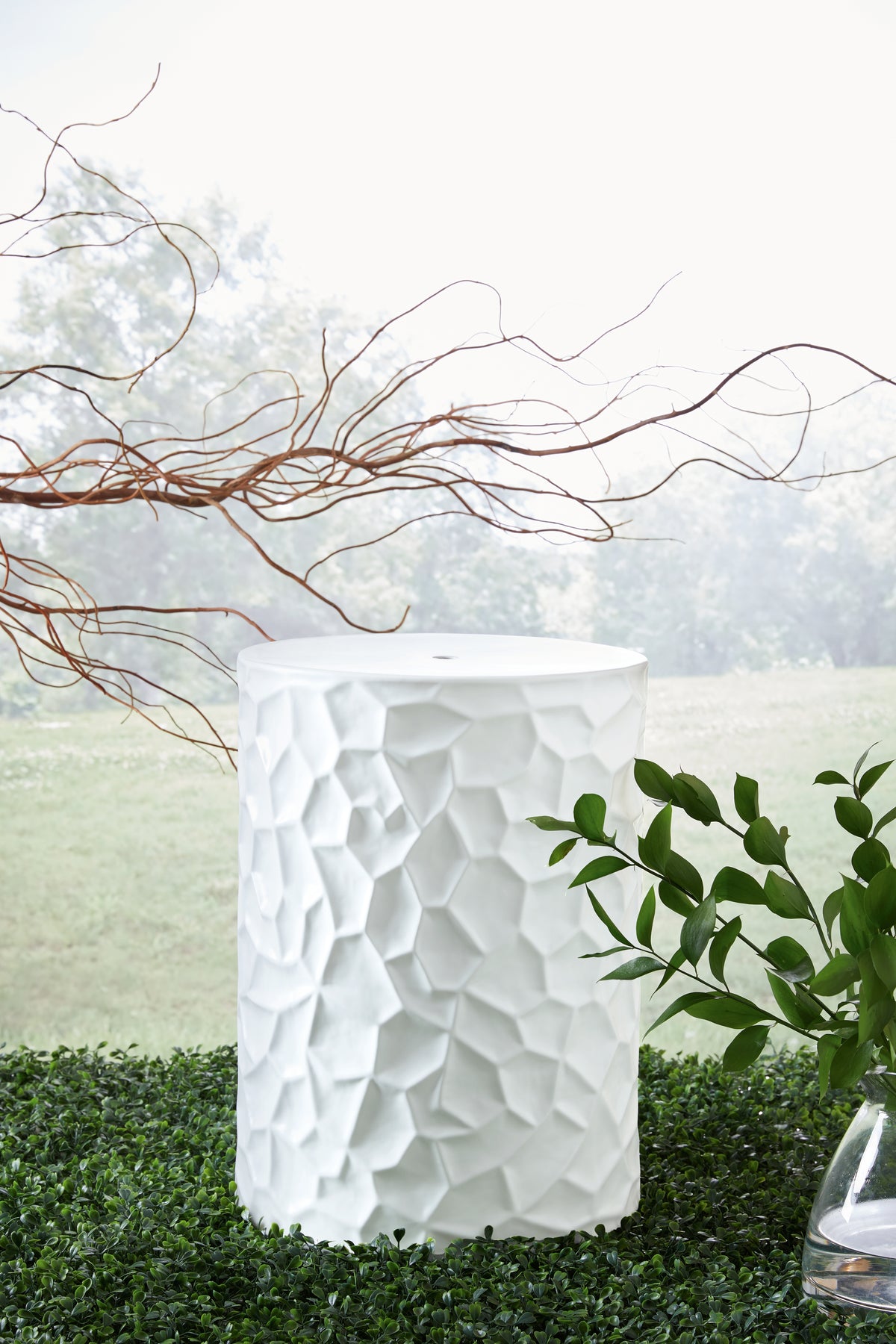Hoover Furniture Outlet - Ashley Furniture - Jungrove Stool - Stool / White - A3000633