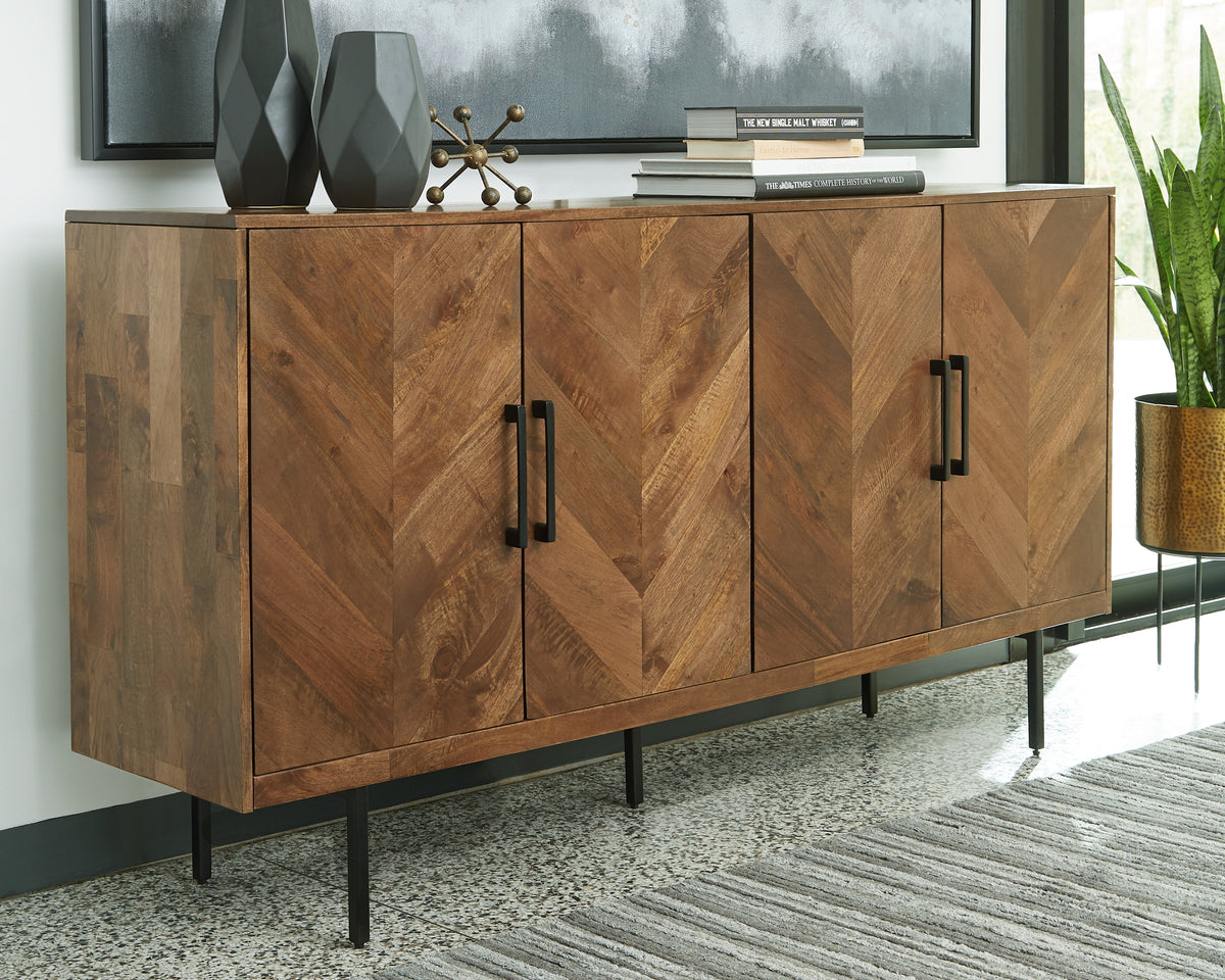 Hoover Furniture Outlet - Ashley Furniture - Prattville Accent Cabinet - Accent Cabinet / Brown - A4000308