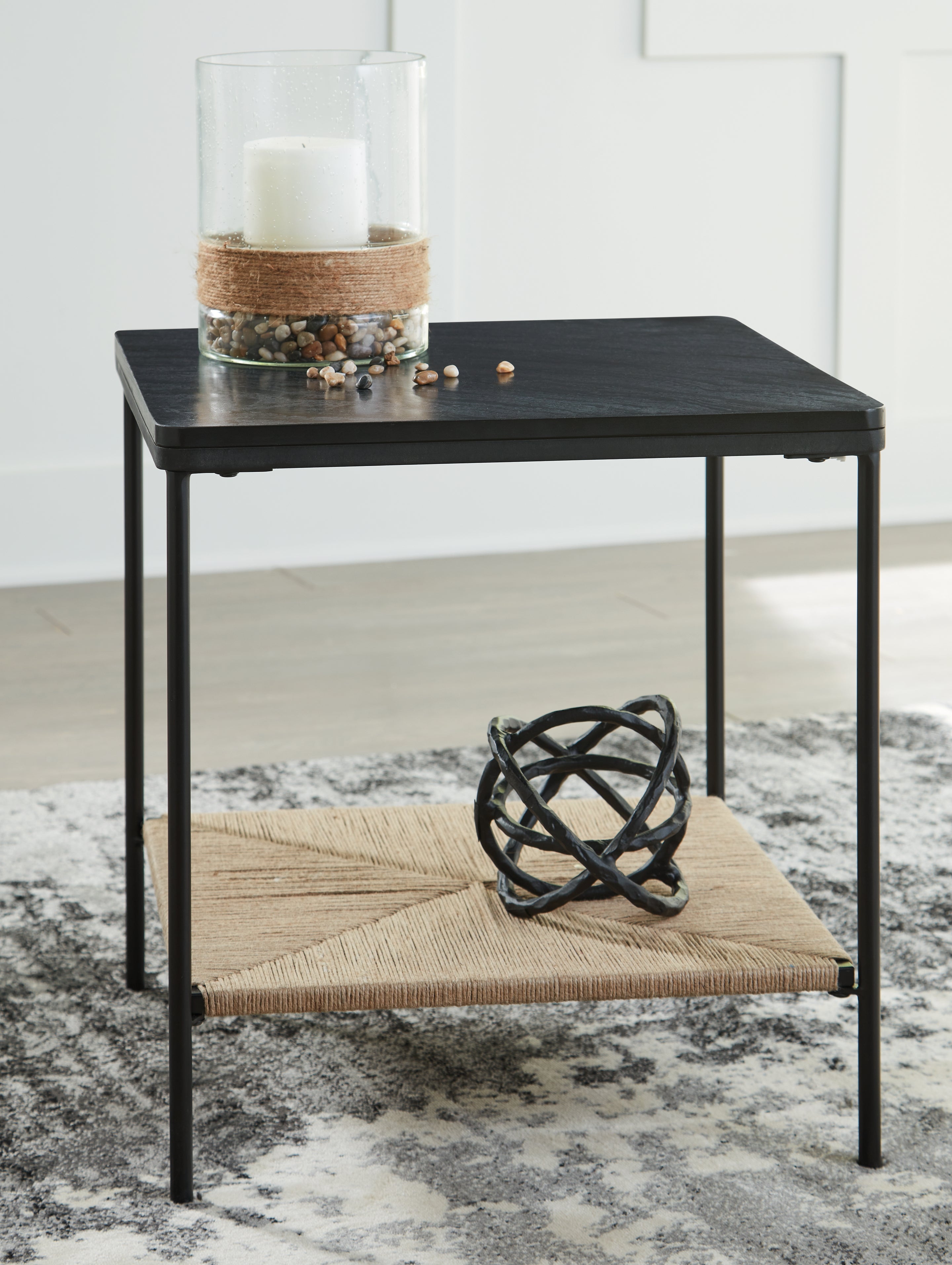 Hoover Furniture Outlet - Ashley Furniture - Minrich Accent Table - Accent Table - A4000591
