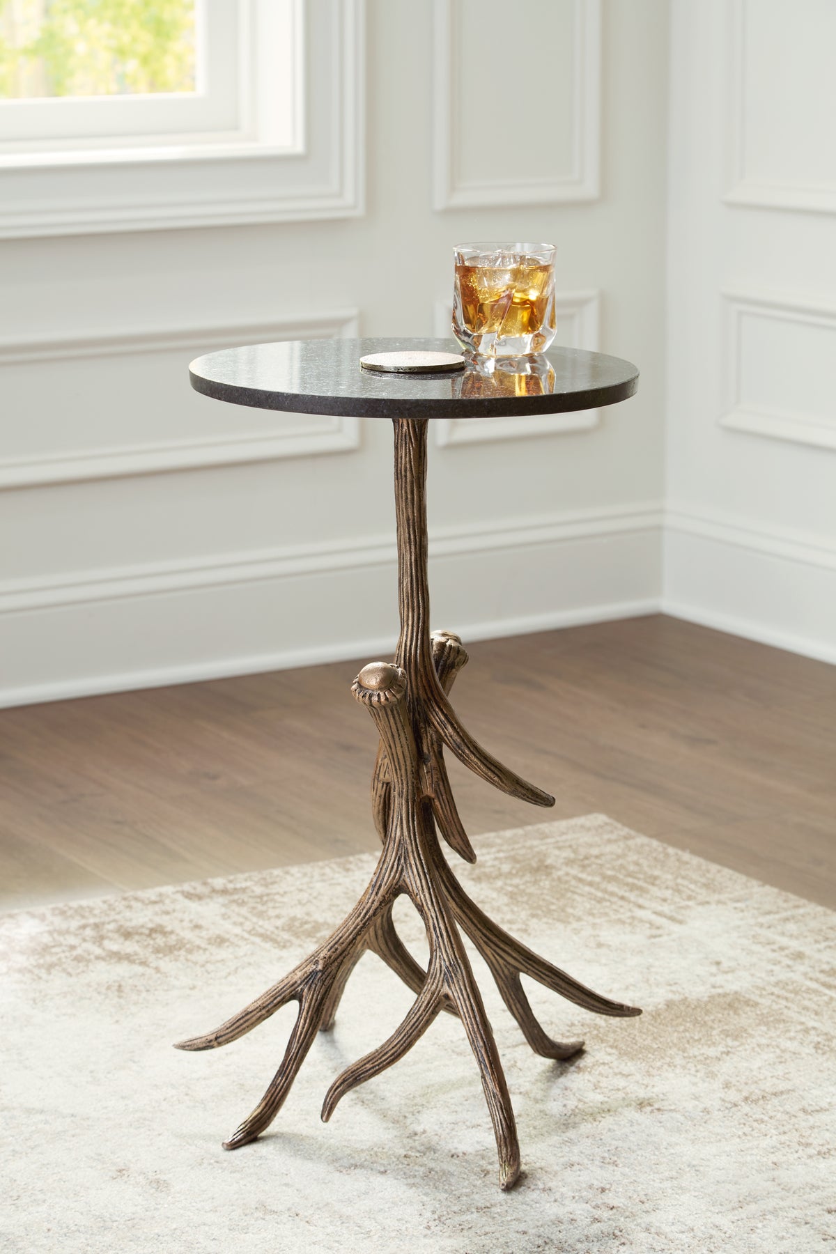 Hoover Furniture Outlet - Ashley Furniture - Lemkins Accent Table - Accent Table - A4000606