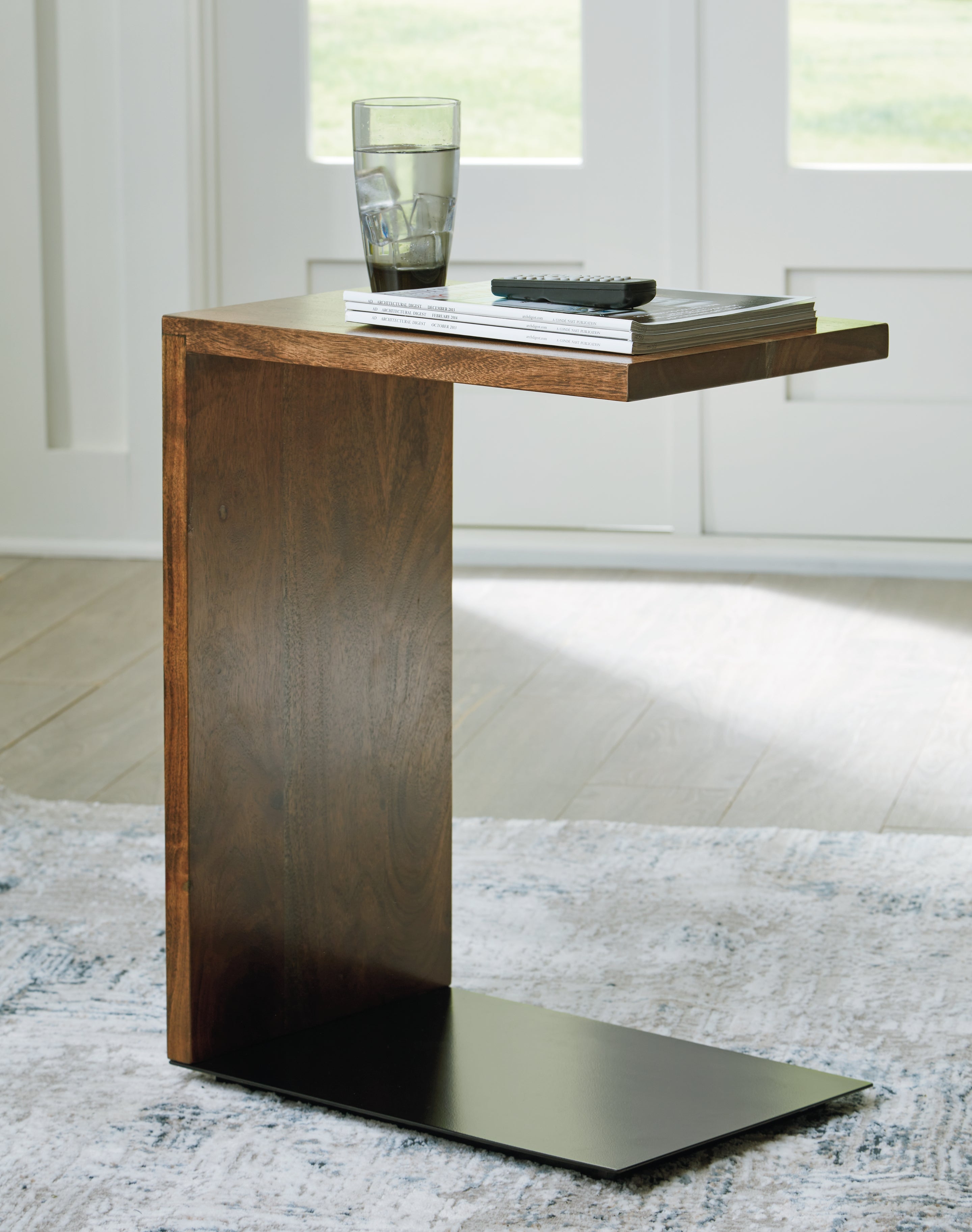 Hoover Furniture Outlet - Ashley Furniture - Wimshaw Accent Table - Accent Table / Brown/Black - A4000618