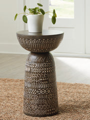 Hoover Furniture Outlet - Ashley Furniture - Hadcher Accent Table - Accent Table - A4000622