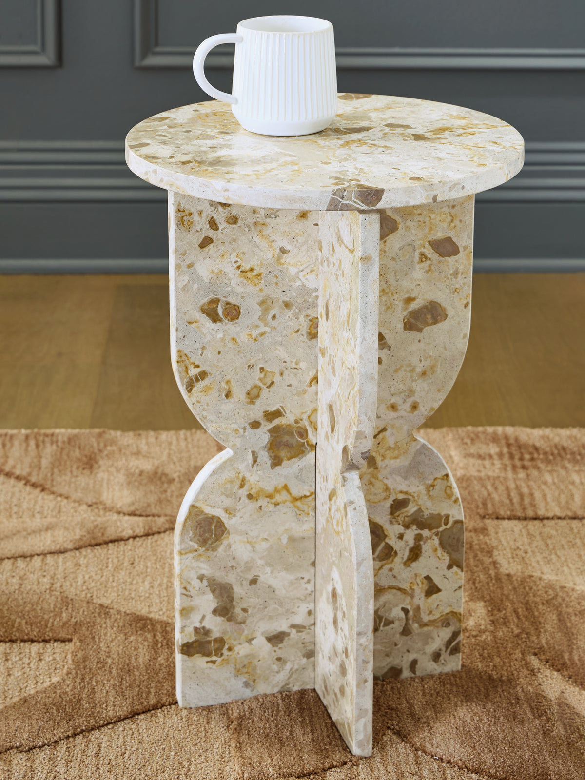 Hoover Furniture Outlet - Ashley Furniture - Treygan Accent Table - Accent Table / Beige - A4000647