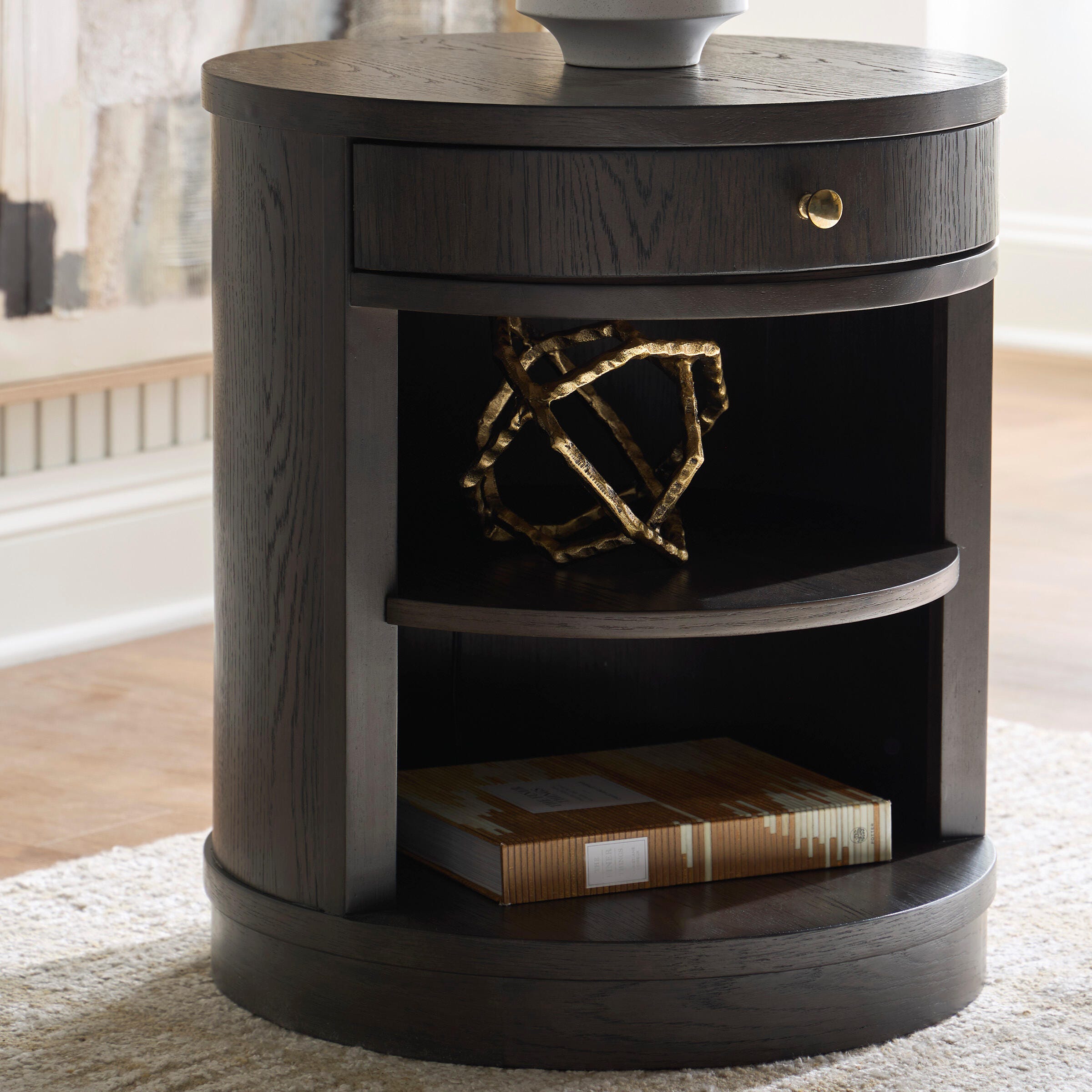 Hoover Furniture Outlet - Ashley Furniture - Leighmour Accent Table - Accent Table - A4000742